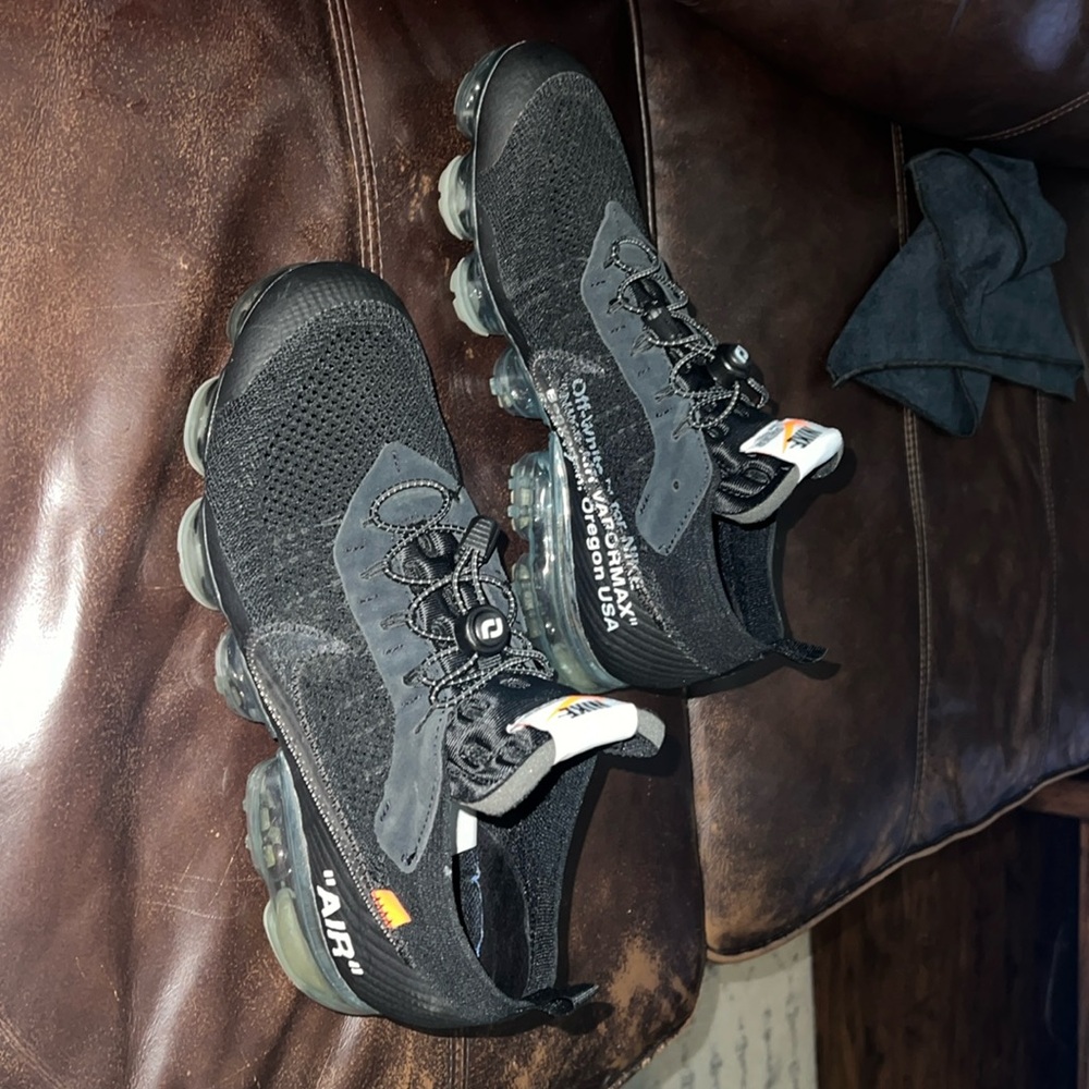 Nike Air Max. Black Size 12 Excellent Condition
